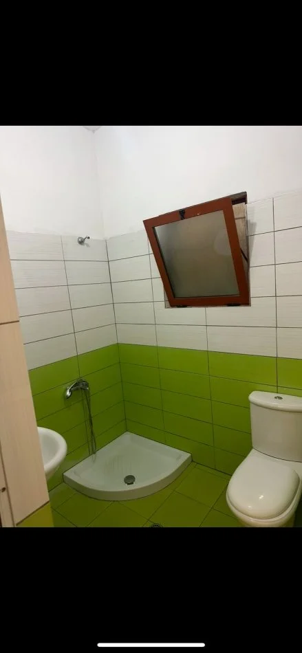 Tirane, jepet me qera apartament 1+1+Aneks Kati 0, 40 m² 320 € (Rruga Havzi Nela, nderta nr 14)