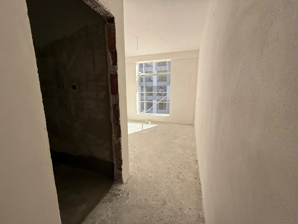 Tirane, shitet apartament 3+1+2+Ballkon , 107 m² 170.000 € (Rruga Besa)