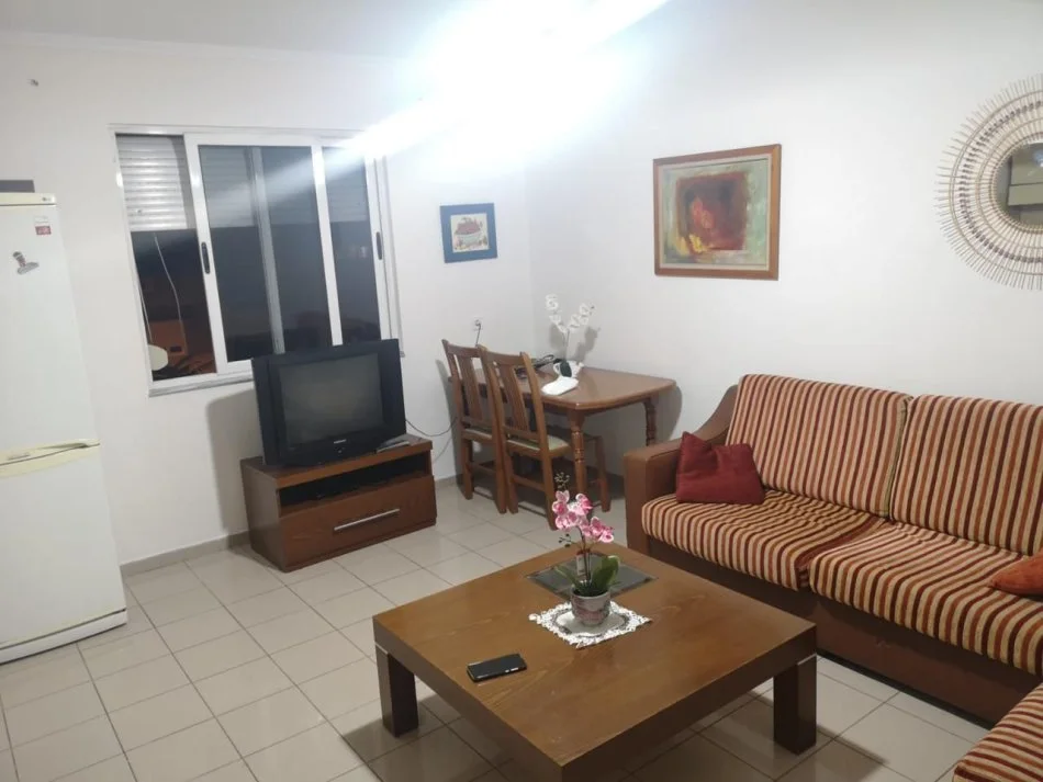 Tirane, shitet apartament 3+1 Kati 3, 93 m² 150.000 € (Rruga Babe Rexha)