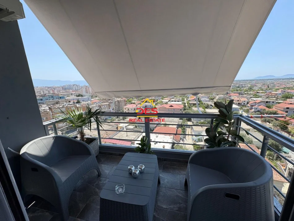 Vlore, shitet apartament 2+1+Ballkon Kati 7, 91 m² 125.000 € (Rruga Demokracia)