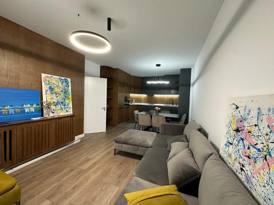 Tirane, jepet me qera apartament 2+1 Kati 3, 100 m² 700 € (TEODOR KEKO)