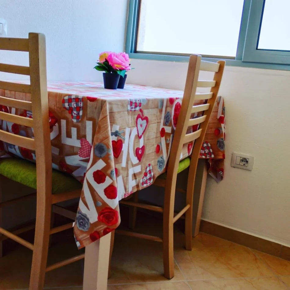 Vlore, jepet me qera garsonier 1+1 Kati 7, 250 € (Gjergj Kastrioti)