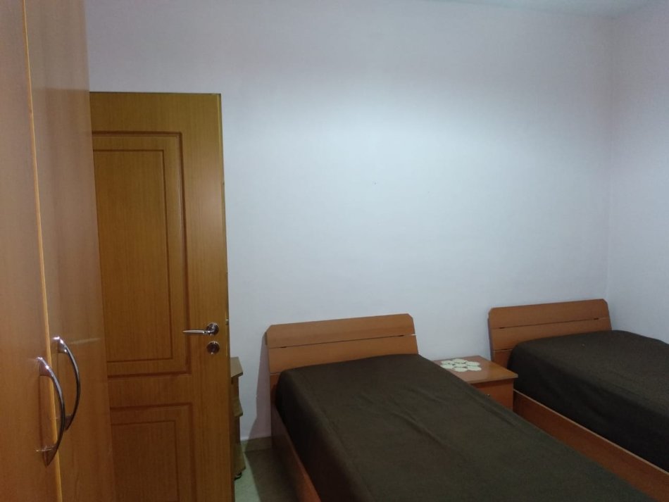 Tirane, jepet me qera apartament 1+1 Kati 6, 58 m² 520 € (Rruga Bardhyl)