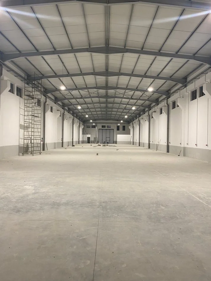 Durres, jepet me qera KAPANON, 1.350 m² (AUTOSTRADE KRYESORE PRANE FLLAKES!)