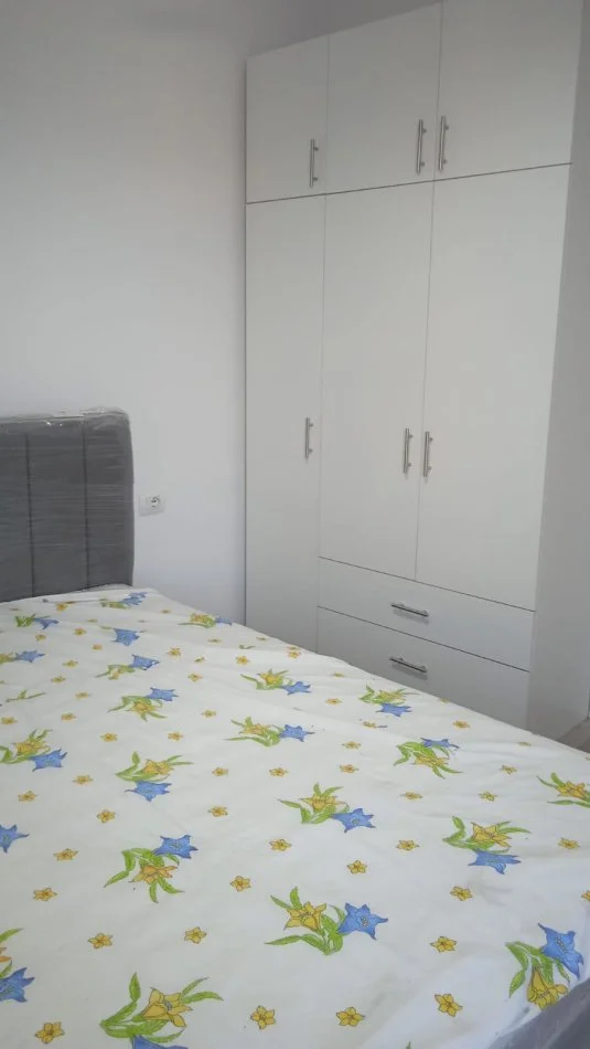 Tirane, jepet me qera apartament 1+1+Ballkon Kati 5, 65 m² 330 € (Univers City I sapomobiluar)