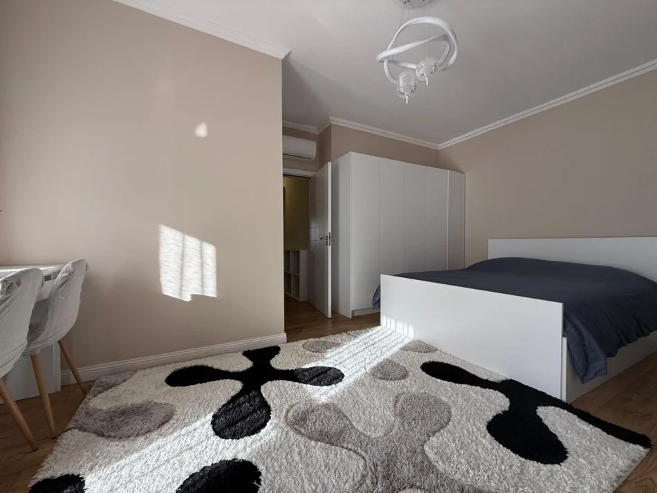 Tirane, shitet apartament 3+1 , 134 m² 240.000 € (tregu elektrik)