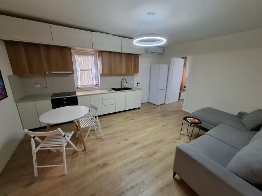 Tirane, jepet me qera apartament 2+1+Aneks+Ballkon Kati 3, 60 m² 600 € (Selvia, Rruga e Dibres)