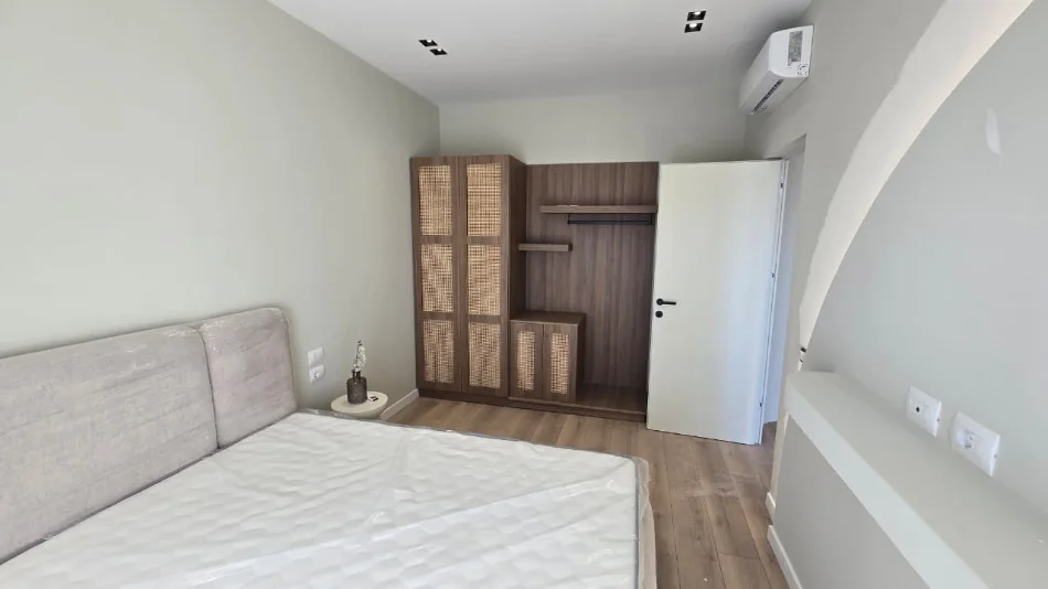 Tirane, shes apartament 1+1+Ballkon Kati 7, 63 m² 215.000 € (Rruga e Barrikadave)