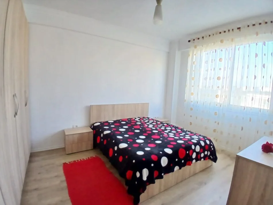 Tirane, jepet me qera apartament 1+1+Ballkon Kati 9, 78 m² 350 € (Rruga Teodor Keko)