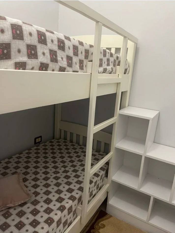 Tirane, jepet me qera apartament 1+1+Ballkon , 65 m² 500 € (Rruga e Kavajes, Globe)