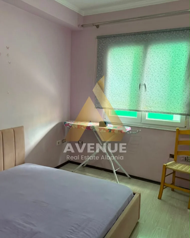 Tirane, jepet me qera apartament 2+1+Ballkon Kati 2, 95 m² 750 € (Rruga Tidh Dahia)