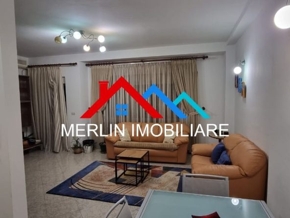 Tirane, jepet me qera apartament 1+1+Ballkon Kati 9, 84 m² 700 € (RRUGA XHORXH BUSH,QENDER)