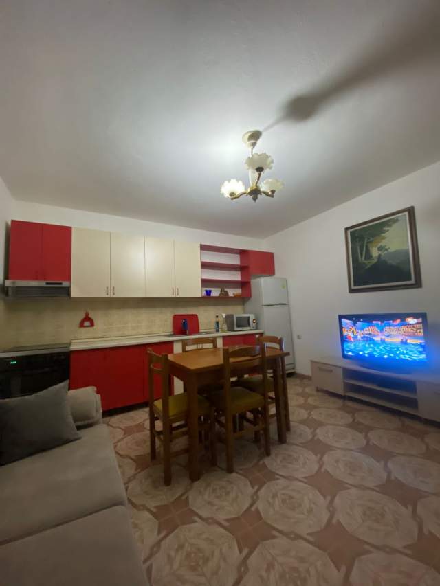 Tirane, jepet me qera apartament 1+1+A+BLK Kati 1, 70 m² 265 Euro (5 Maji)
