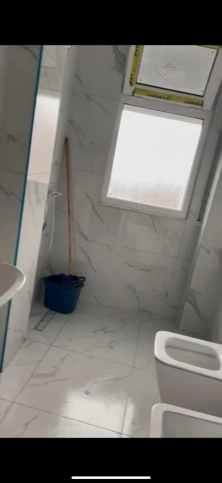 Tirane, jepet me qera 2+1+Ballkon Kati 2, 110 m² 400 € (Kamez rr. Donald Tramp)