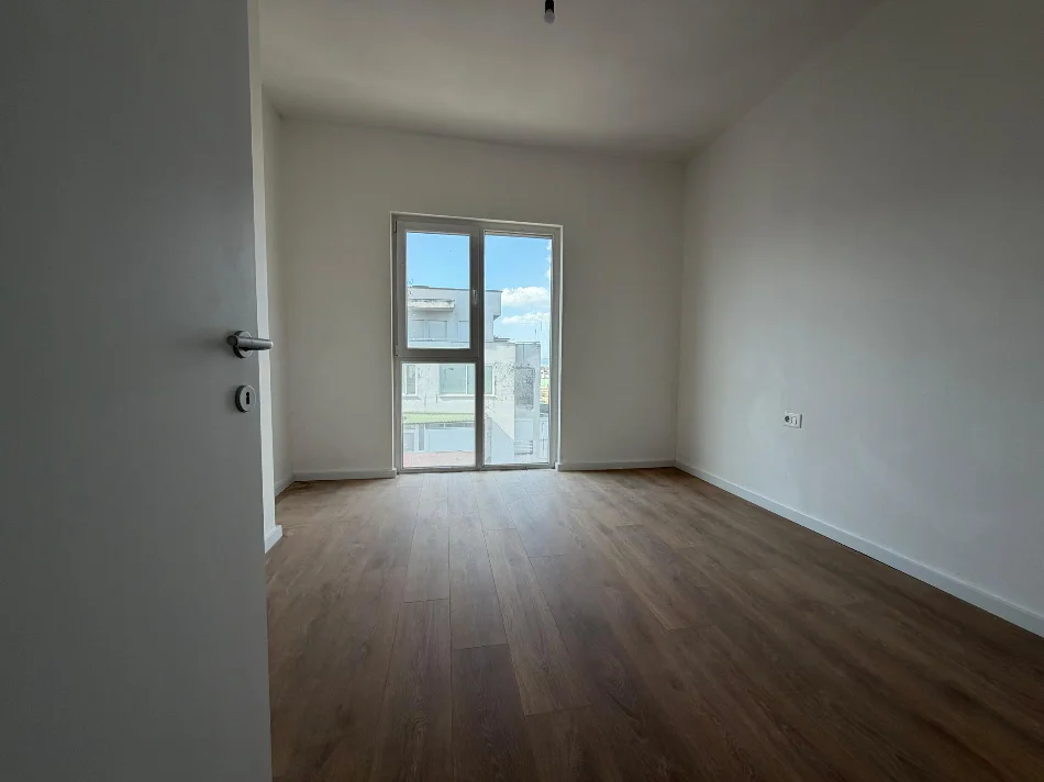 Tirane, shitet apartament 2+1+Ballkon , 95 m² 125.000 € (Ish Dogana - Tirana Entry 2)