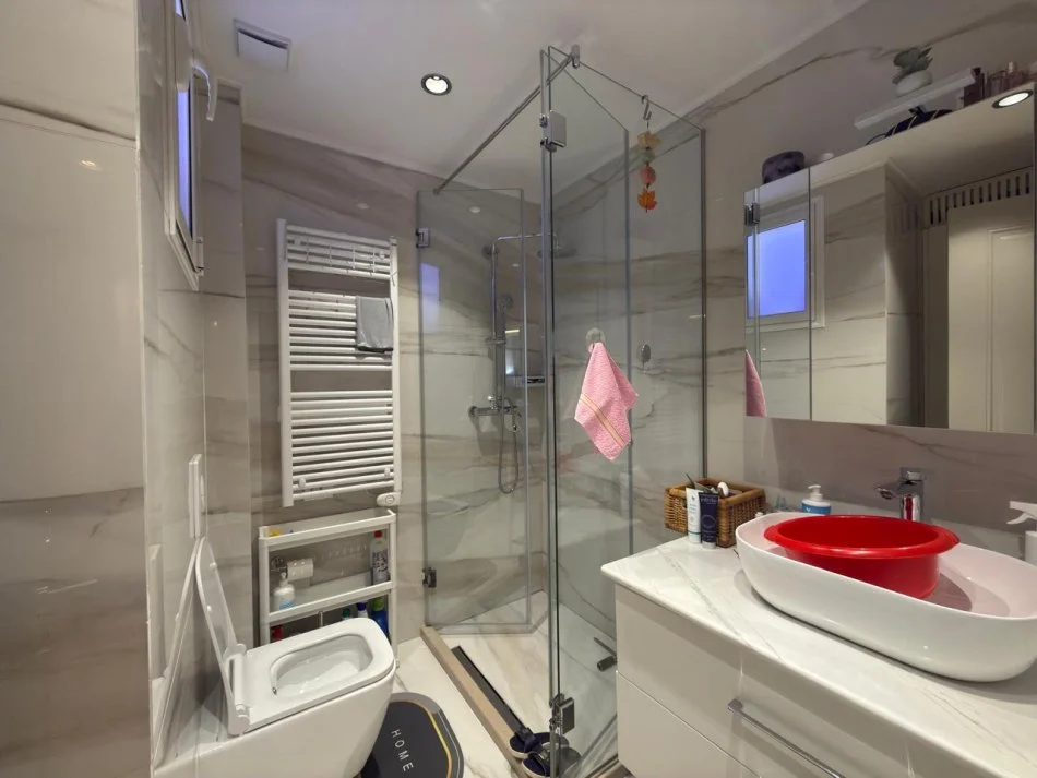 Tirane, shitet apartament 2+1+Ballkon Kati 7, 101 m² 250.000 € (Teodor Keko)