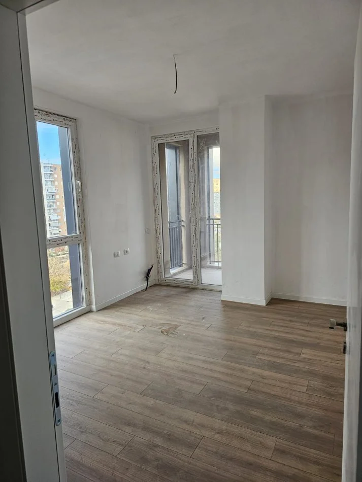 Tirane, jepet me qera apartament 2+1+Aneks+Ballkon , 110 m² 500 € (Fusha Aviacionit)