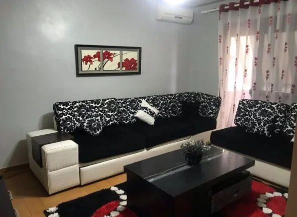 Tirane, jepet me qera apartament 1+1+Ballkon Kati 5, 60 m² 420 € 