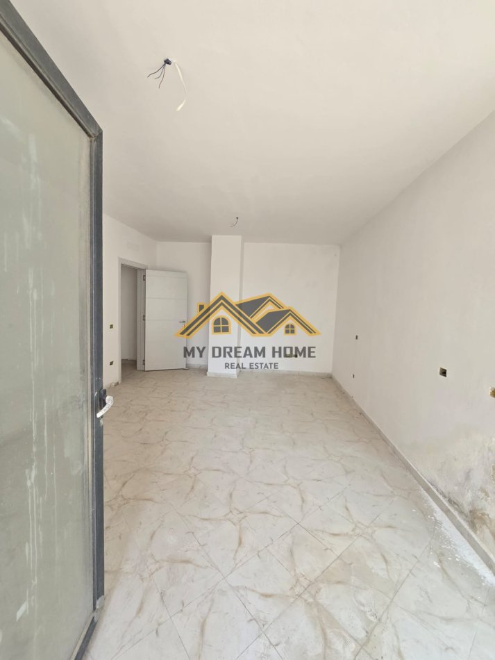 Durres, shitet apartament 2+1 Kati 6, 118 m² 240.000 € (Vollga)