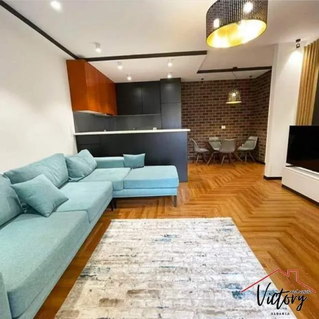 Tirane, jepet me qera apartament 2+1 Kati 5, 105 m² 1.000 Euro (Kompleksi Panorama)