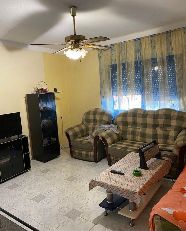 Shkoder, shitet apartament 2+1 Kati 4, 80 m² (Qaf Hardhi)