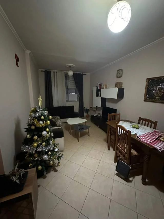 Tirane, jepet me qera apartament 2+1 Kati 3, 93 m² 40.000 Leke (Astir tek grand bohem)