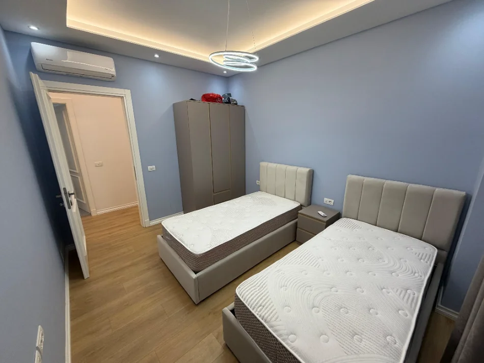 Qera,Apartament 2+1+2+PostParkimi , TEG , ROSE GARDEN RESIDENCE , Tirane.