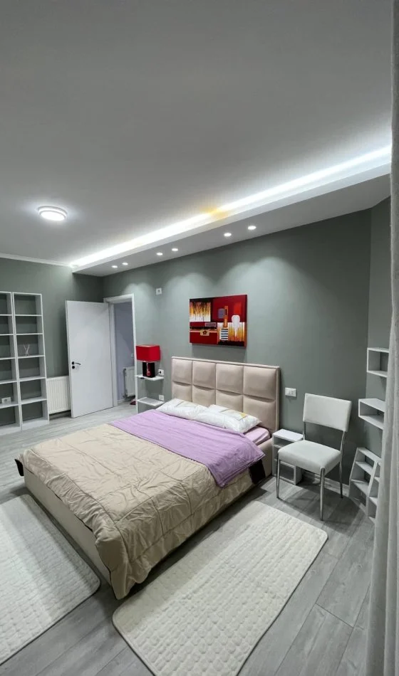 Tirane, jepet me qera apartament 1+1 Kati 3, 72 m² 650 € (Kika 1 , Komuna e Parisit)