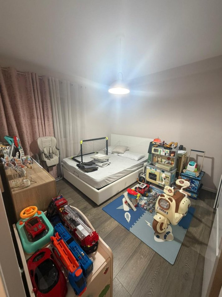 Tirane, shitet apartament 2+1+Ballkon Kati 4, 97 m² 215.000 € 