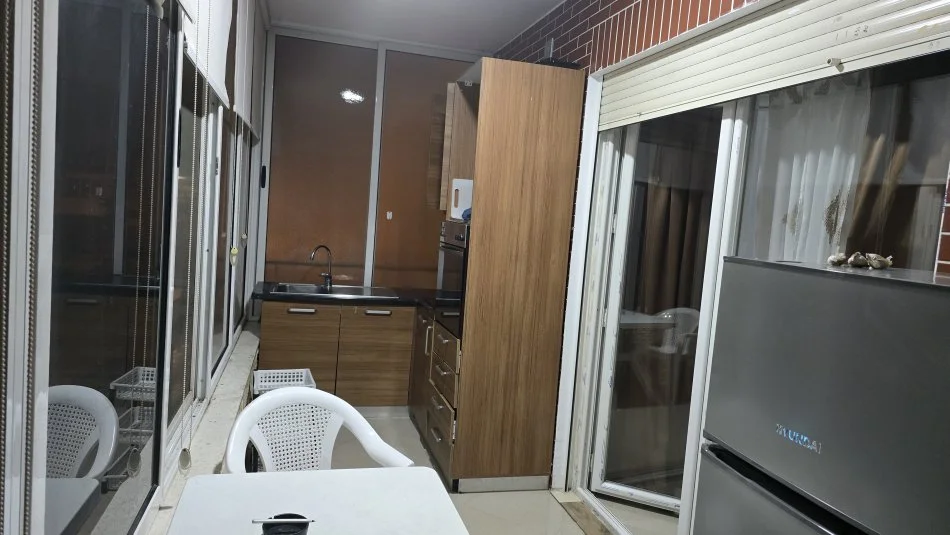 Tirane, jepet me qera apartament 2+1+Ballkon Kati 2, 90 m² 500 € 