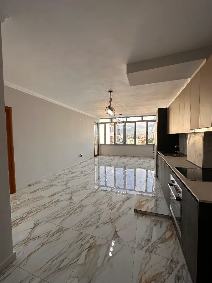 Tirane, shitet apartament 2+1+Ballkon Kati 7, 100 m² 145.000 € 