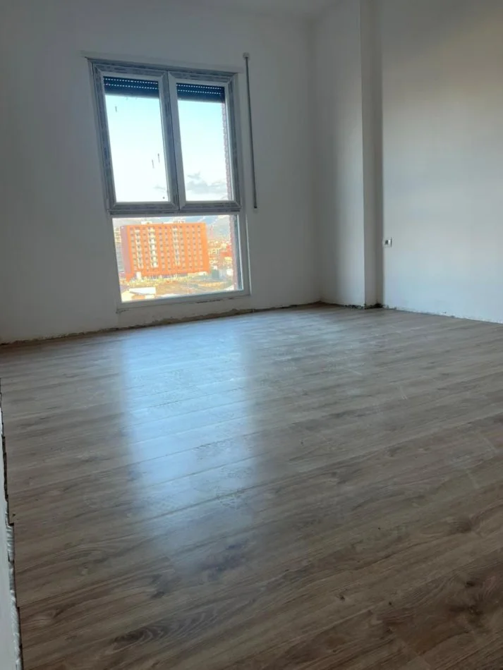 Tirane, shes 2+1 Kati 6, 