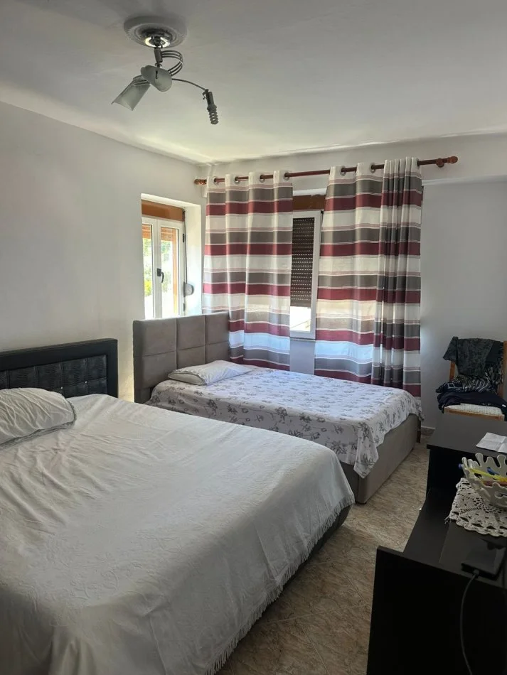 !DHENE! Durres, jepet me qera apartament 2+1+Ballkon Kati 5, 80 m² 260 € (Gropa Arkeologjike)