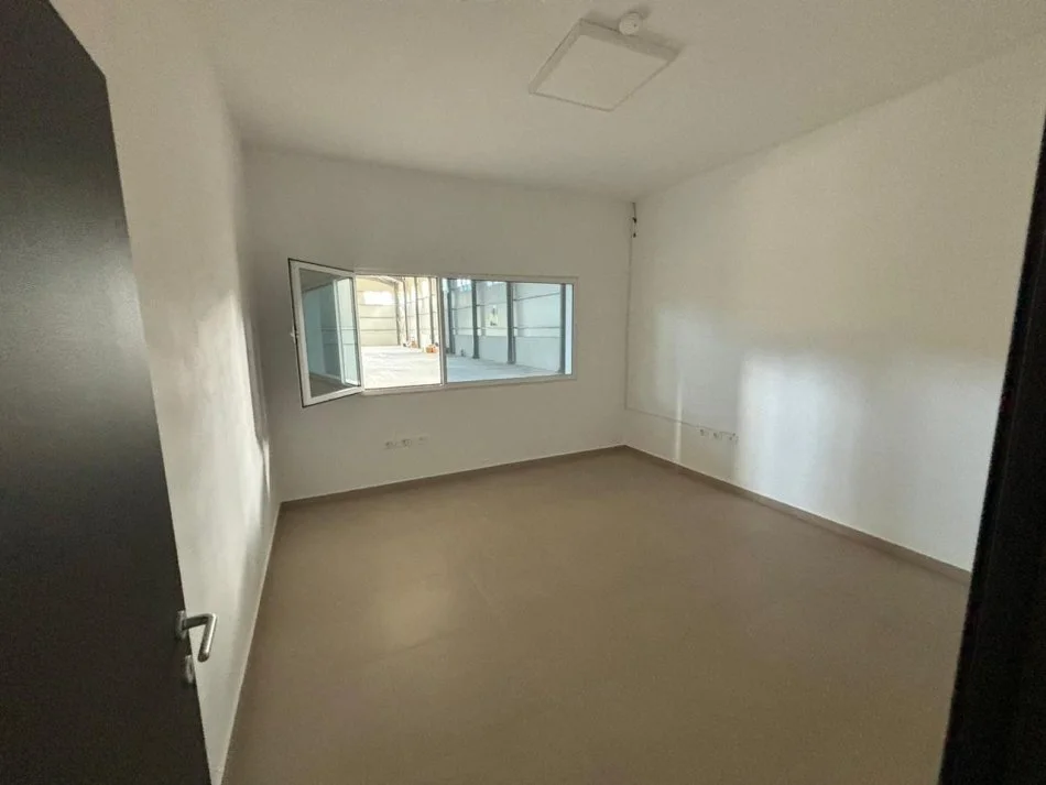 jepet me qera , 11.002 m² 5.000 € (vore)