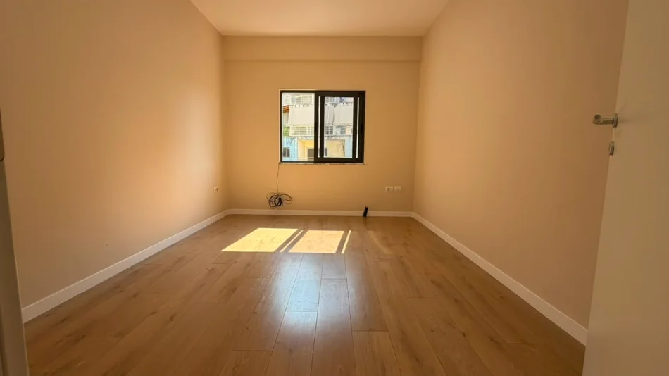 Tirane, shitet apartament 2+1+Ballkon Kati 6, 100 m² 183.000 € (don bosko) MLS # 530581012-33