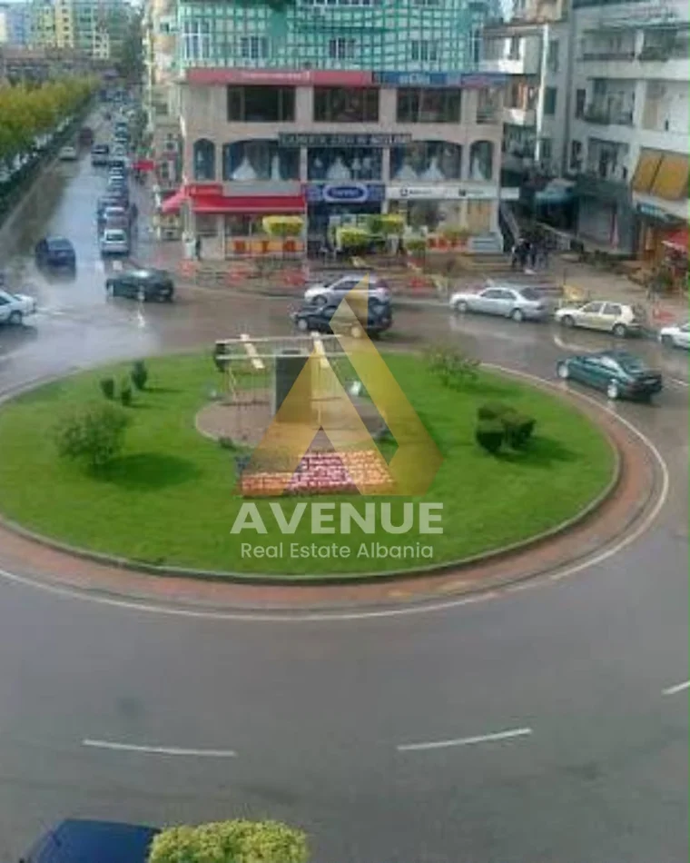 Tirane, jepet me qera apartament 2+1 Kati 3, 75 m² 680 € (Sheshi willson)