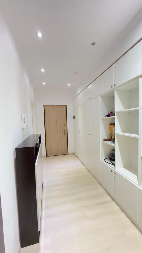Tirane, shes apartament 1+1+BLK Kati 5, 78 m² 126.000 Euro (kopshti botanik)