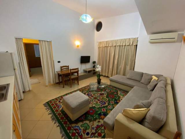 Tirane, jepet me qera apartament 1+1+BLK Kati 4, 70 m² 300 Euro (Rruga Mihal Grameno)