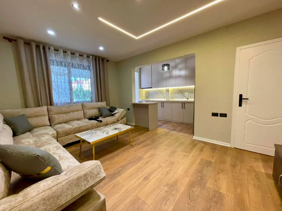 Tirane, shitet apartament 2+1 , 74 m² 145.000 € (Ali Demi)