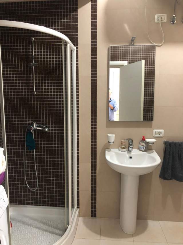 Tirane, jepet me qera apartament 1+1+BLK Kati 7, 65 m² 500 Euro (rruga Gjik Kuqali)