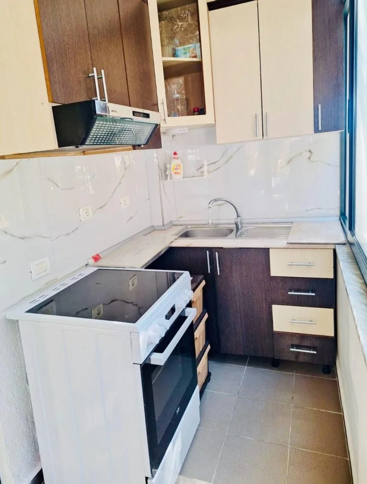 Durres, shitet apartament 1+1 Kati 2, 64 m² (Rruga Skenderbeu)