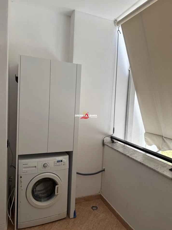 Tirane, jepet me qera apartament 1+1+Ballkon Kati 7, 70 m² 450 € (Astir)
