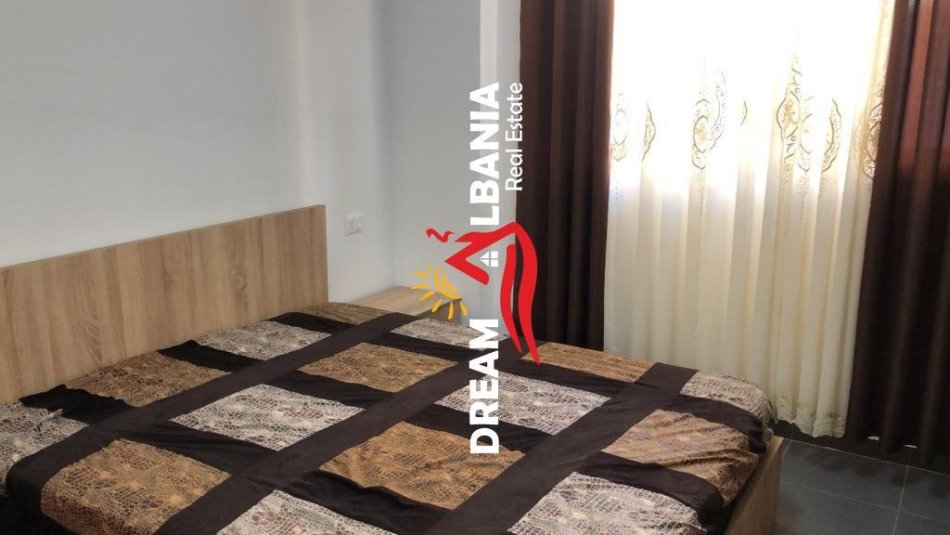 Tirane, jepet me qera apartament 1+1 Kati 4, 62 m² 380 € (shkoze)