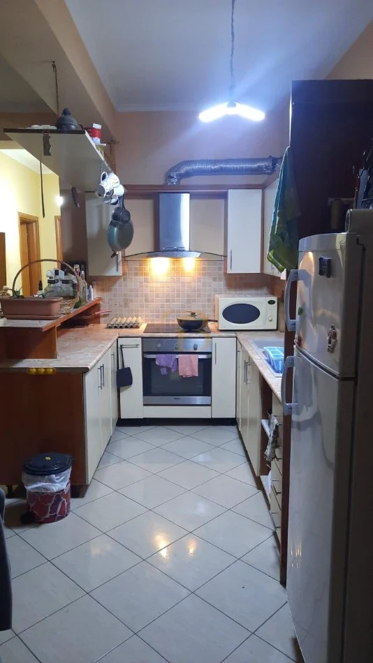 Tirane, shes apartament 2+1+Ballkon Kati 5, 105 m² 160.000 € (Astir)