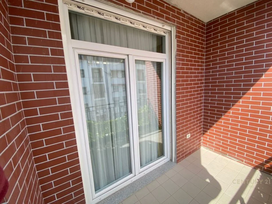 Tirane, jepet me qera apartament 2+1 Kati 6, 102 m² 600 € (Rrugën 5 Maji)
