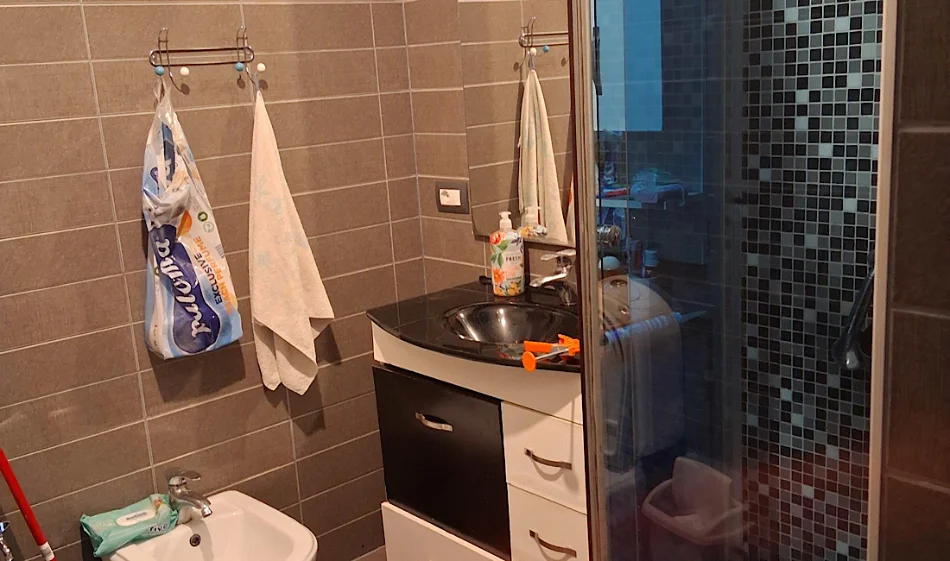 Tirane, jepet me qera apartament 2+1 Kati 3, 103 m² 720 € 