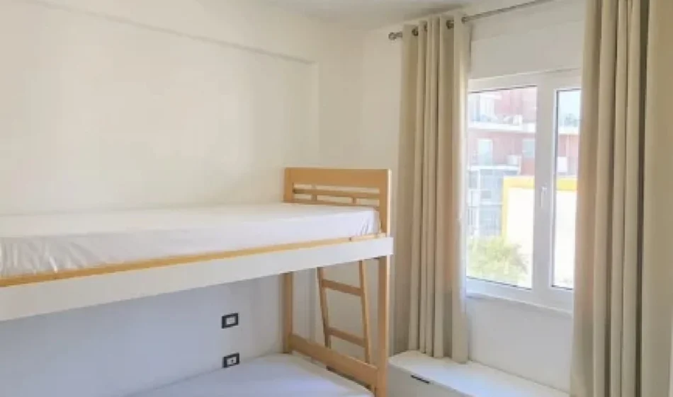 Tirane, shitet apartament 3+1 Kati 5, 110 m² 280.000 € 