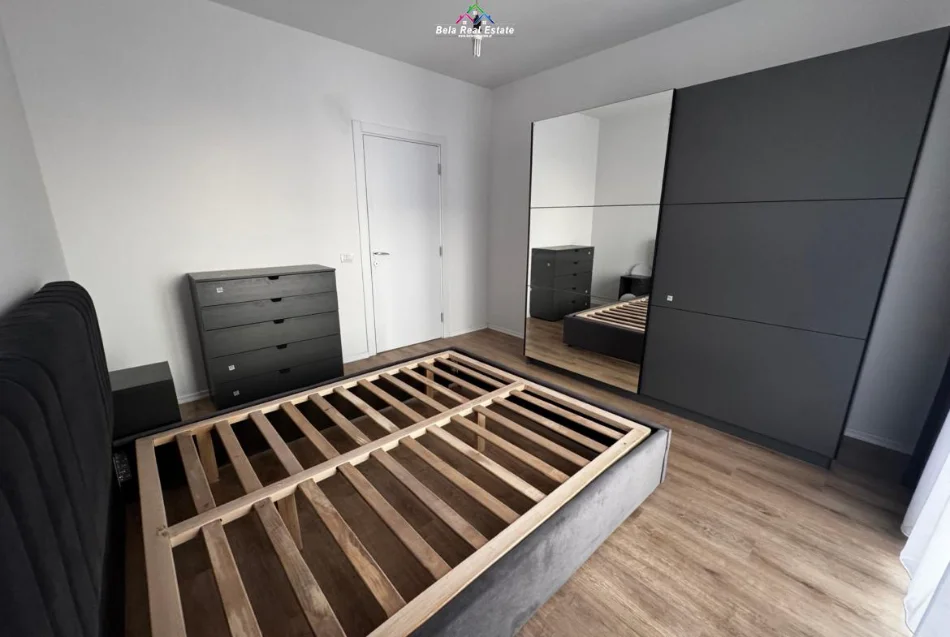 Tirane, jepet me qera apartament 2+1 Kati 7, 100 m² 470 € 