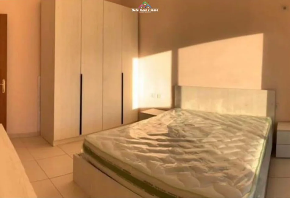 Tirane, jepet me qera apartament 2+1 Kati 2, 100 m² 520 € (astir)