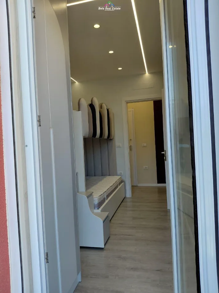 Tirane, jepet me qera apartament 2+1 Kati 7, 90 m² 680 € (ali demi)